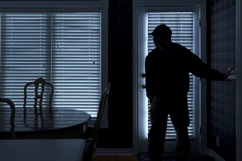 Beat the burglar install a burglar alarm system from advanced overwatch